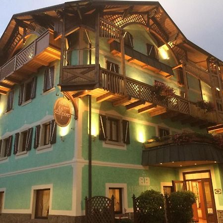 Hotel Alpina Pinzolo Εξωτερικό φωτογραφία