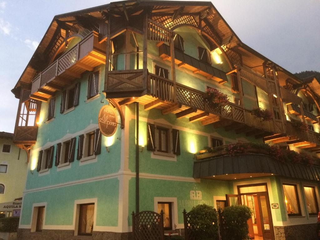 Hotel Alpina Pinzolo Εξωτερικό φωτογραφία