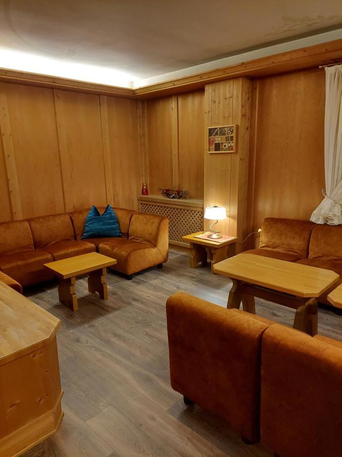 Hotel Alpina Pinzolo Εξωτερικό φωτογραφία