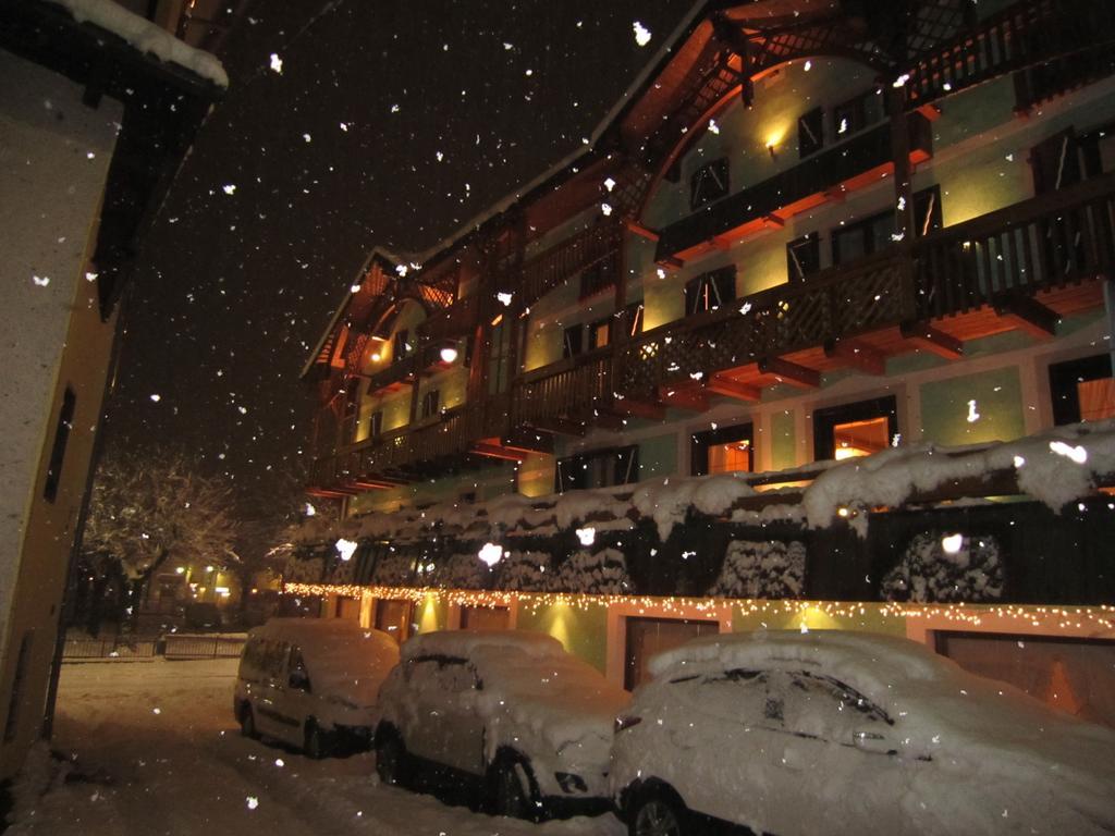 Hotel Alpina Pinzolo Εξωτερικό φωτογραφία