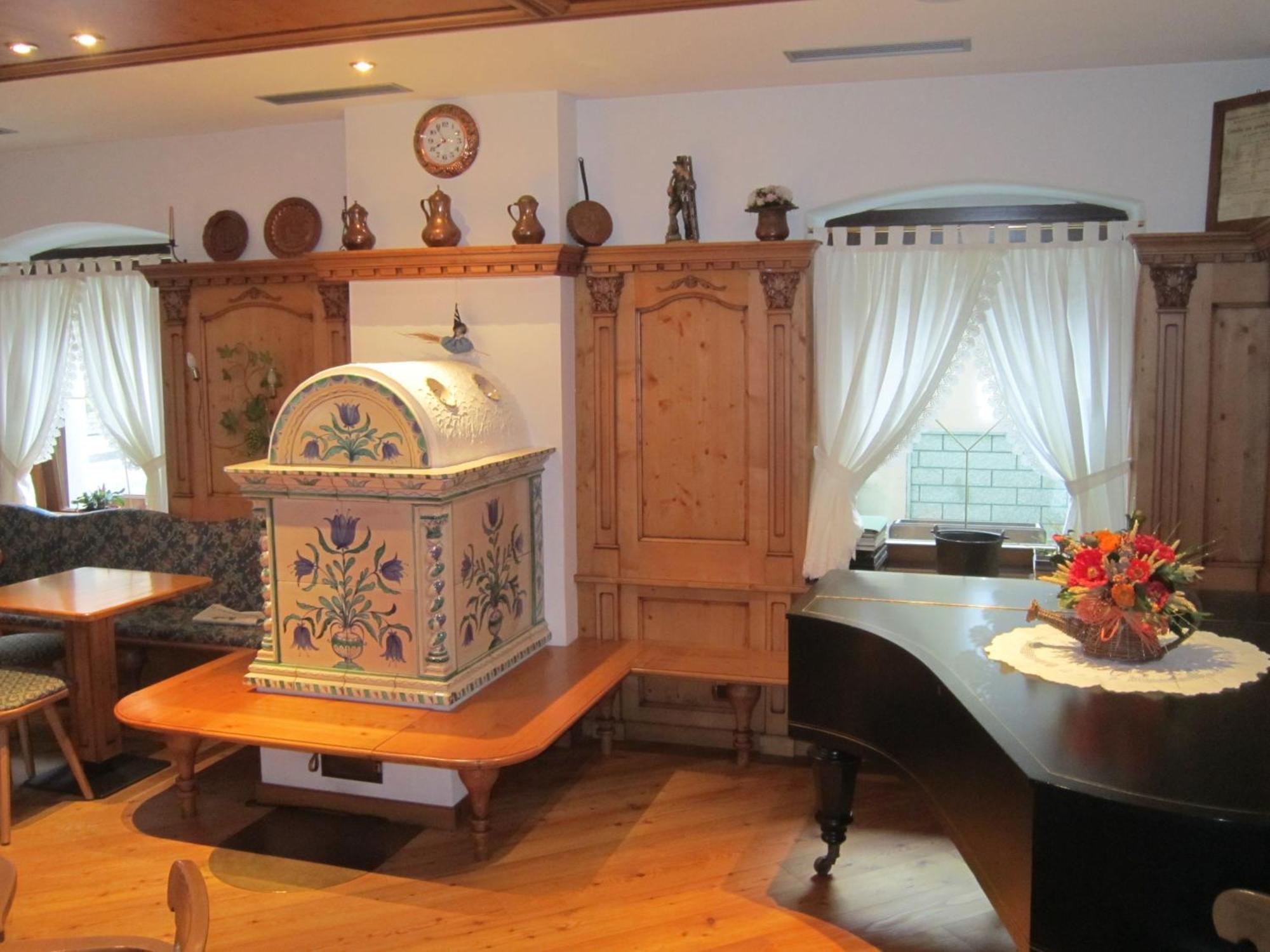 Hotel Alpina Pinzolo Εξωτερικό φωτογραφία