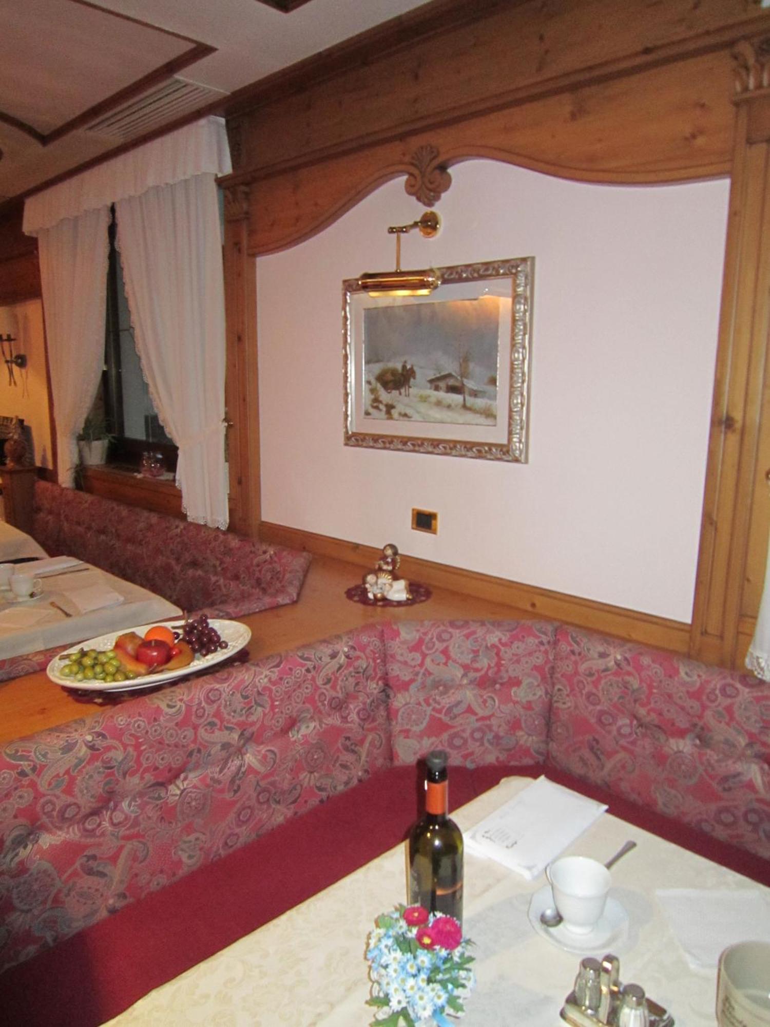 Hotel Alpina Pinzolo Εξωτερικό φωτογραφία