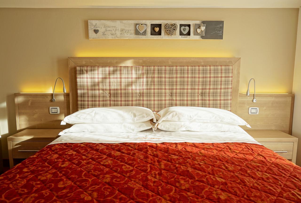 Hotel Alpina Pinzolo Εξωτερικό φωτογραφία