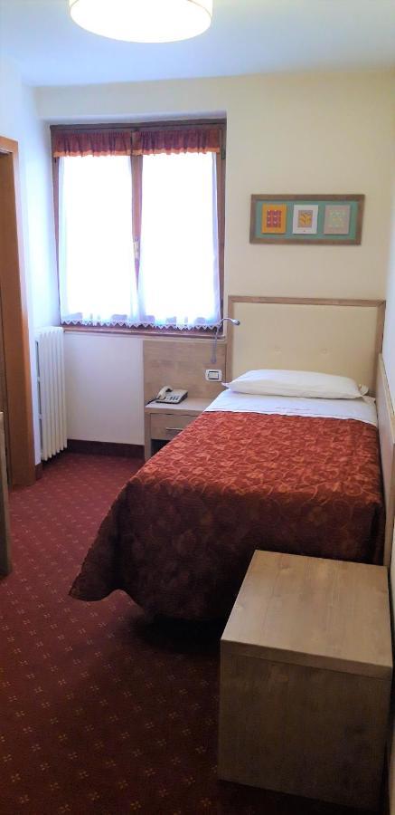 Hotel Alpina Pinzolo Εξωτερικό φωτογραφία